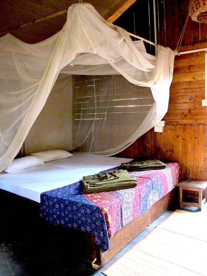 Отель Galaxy Jungle Huts Агонда Экстерьер фото