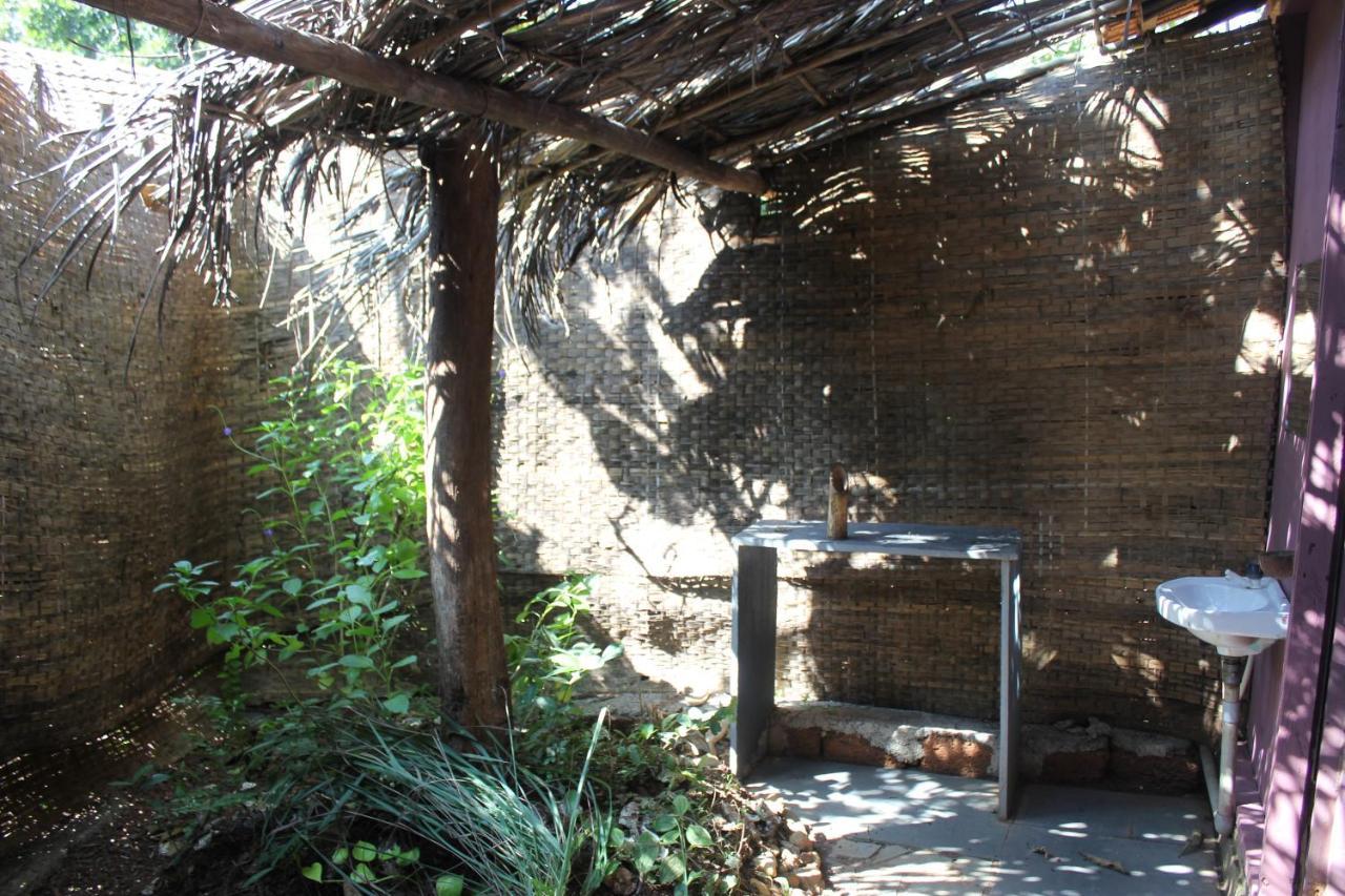 Отель Galaxy Jungle Huts Агонда Экстерьер фото