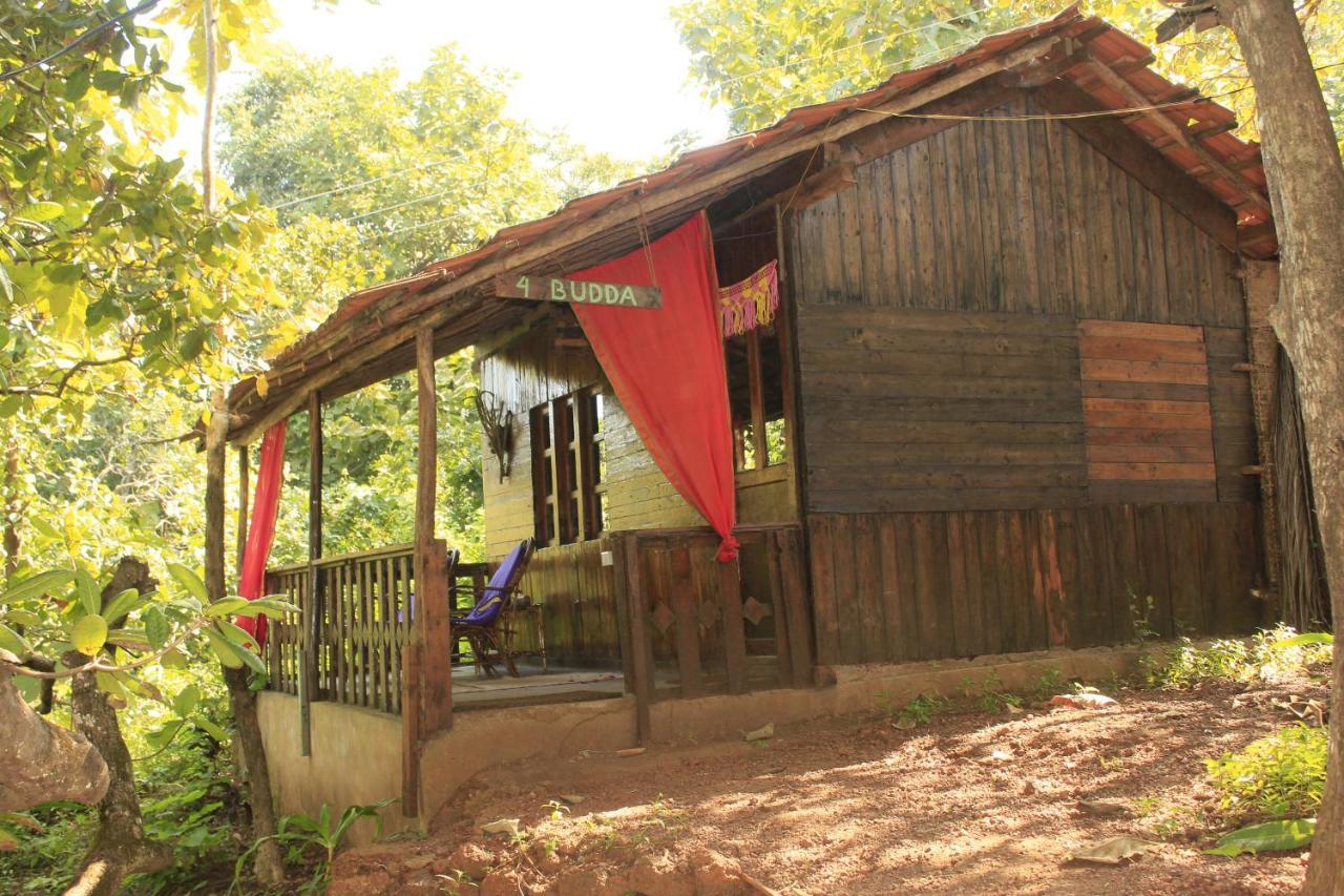 Отель Galaxy Jungle Huts Агонда Экстерьер фото